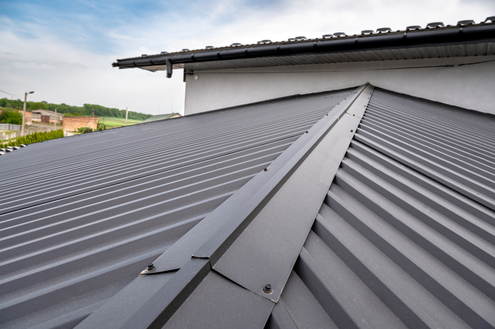 New metal tile Roof being built in Simcoe County Ontario